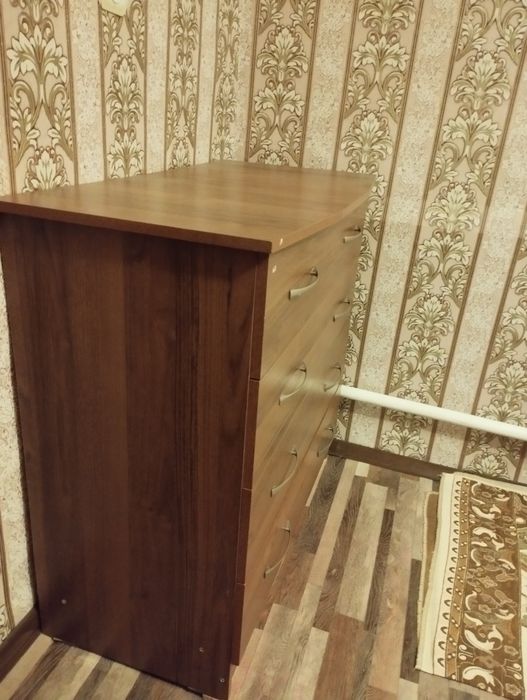 Продам комод в хорошем состояний.