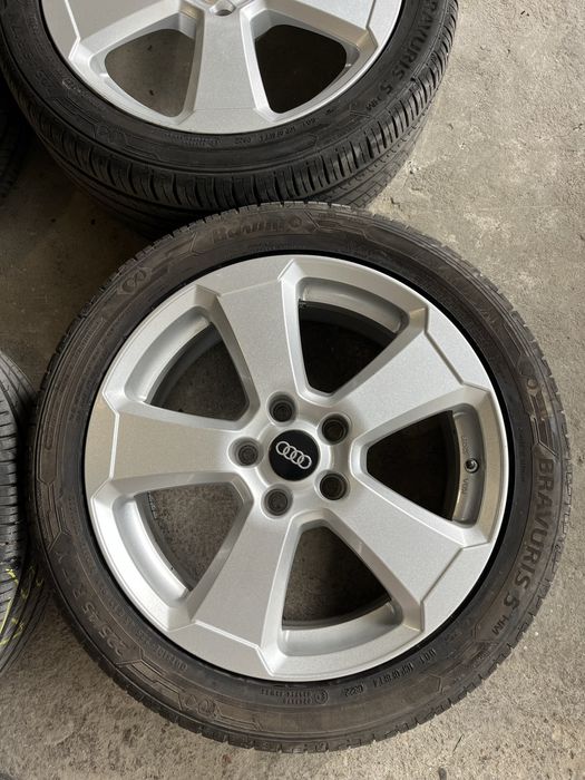 Джанти с летни гуми 17 5x112 225/45/17 Audi Skoda VW