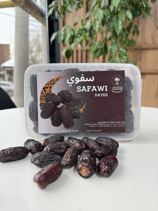 Финики в боксах 550г