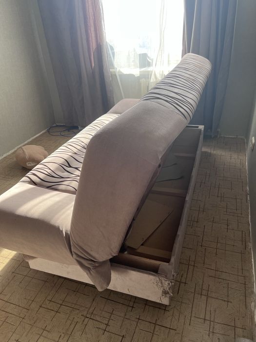 Диван книжка б/у