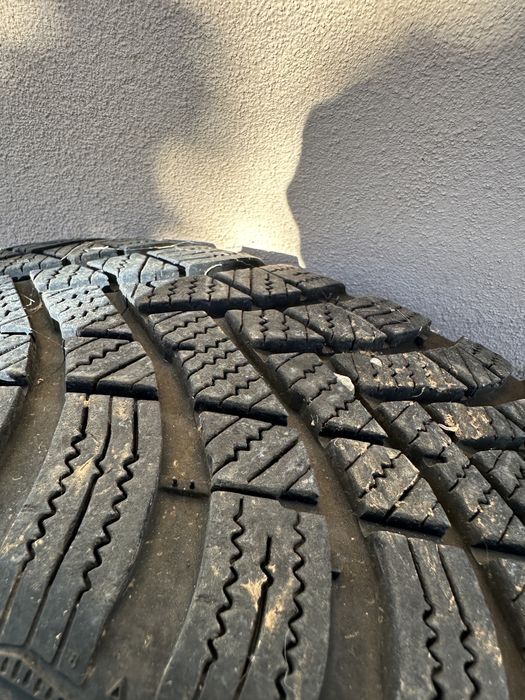 De vinzare jante +cauciucuri de iarna noi 4*100