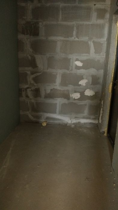 Продаю двух  ком. комнатная квартира в  Бектемировском районе