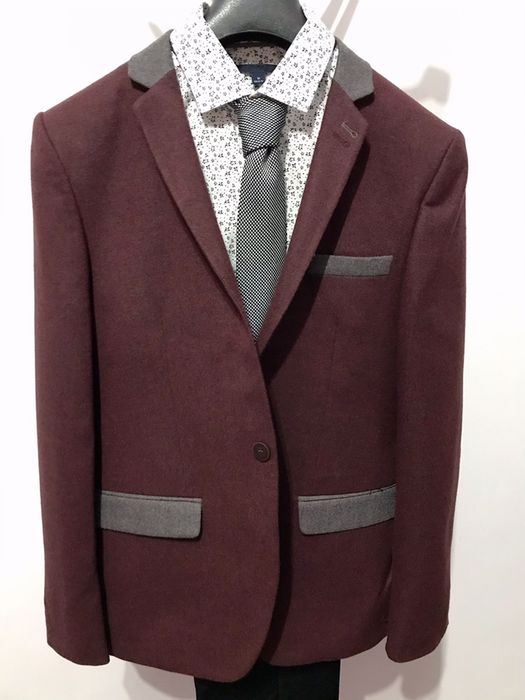 Sacouri noi cu eticheta pentru barbati