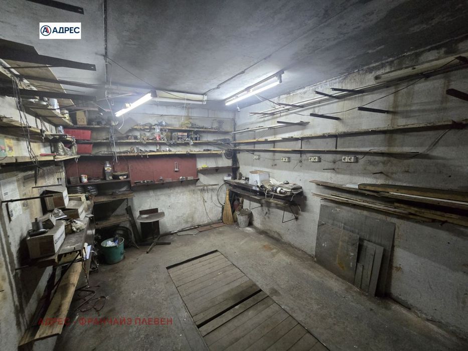 Продава се Гараж / Паркомясто в Плевен, Сторгозия - 19 кв.м за 671 €/кв.м - Снимка #1