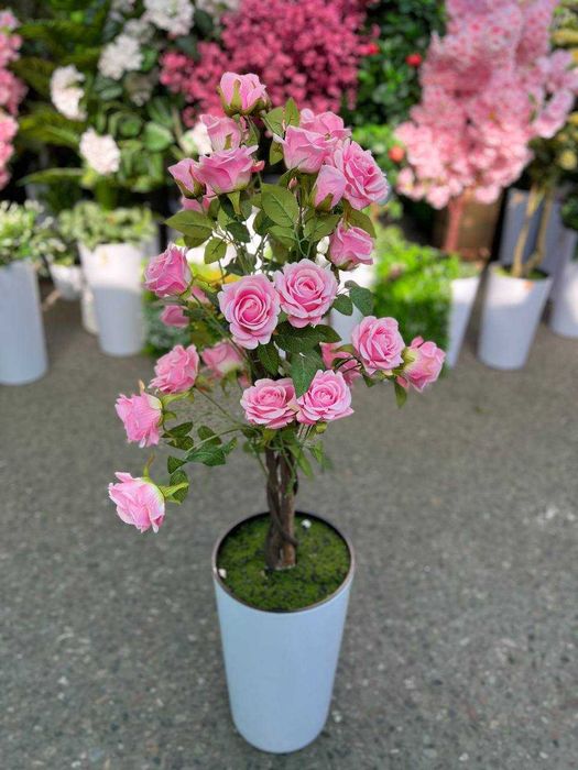 Искусственное дерево с розами —  для дома, кафе, офиса