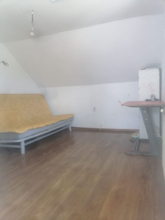 Casă parter+mansardă cu teren intravilan