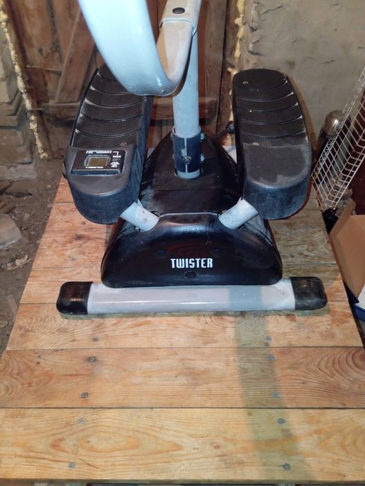 Тренажёр степпер TWISTER