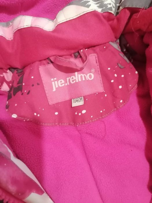 Продаётся зимний комбинезон на девочку