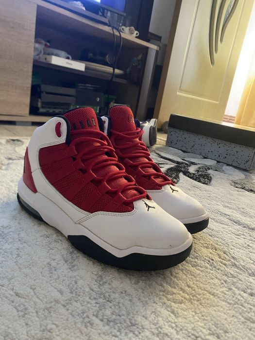 vand jordan max aura red