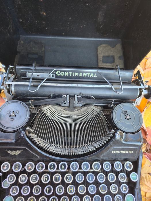 Masina de scris Continental