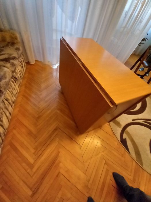 Vand masa pliabila + 2 scaune