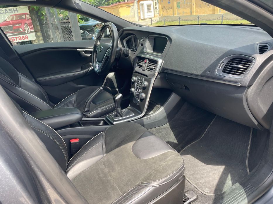 Volvo v40 R-desing 2.0d 2016 euro6 RATE FIXE