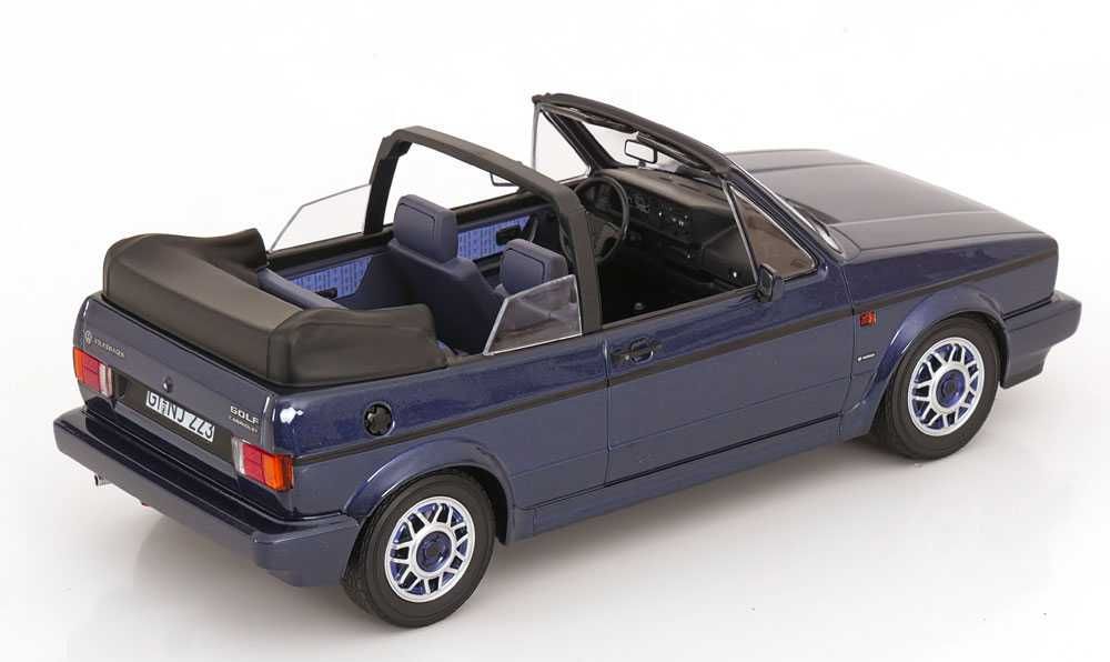 Machete auto Golf Cabriolet 1:18 Norev albastru metalizat