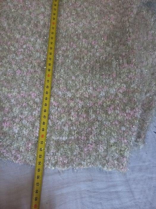 Pulover pufos cu fir strălucitor – mărime M/L