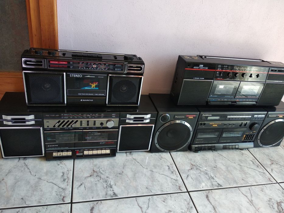 Стари радиокасетофони