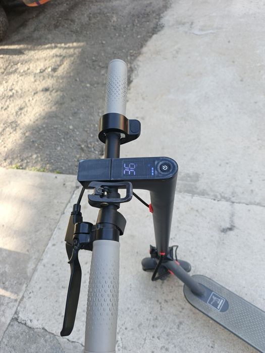 Продам электросамокат Aovopro Xiaomi m365 pro