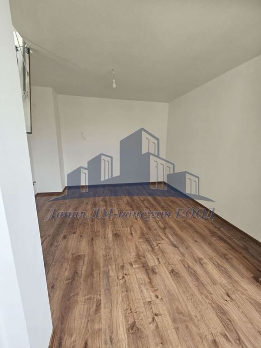 Продава се Мезонет в Шумен, Център - 88 кв.м за 1333 €/кв.м - Снимка #8