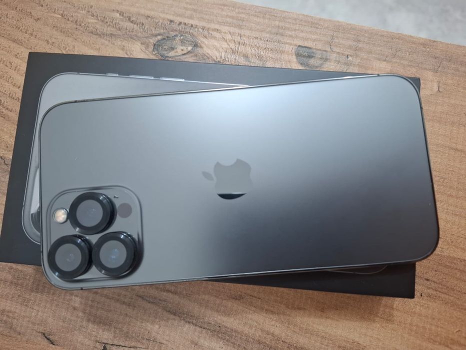 Продам айфон 13 про макс 256/6