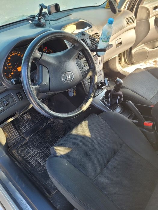 Toyota avensis 2.0 diesel 2004