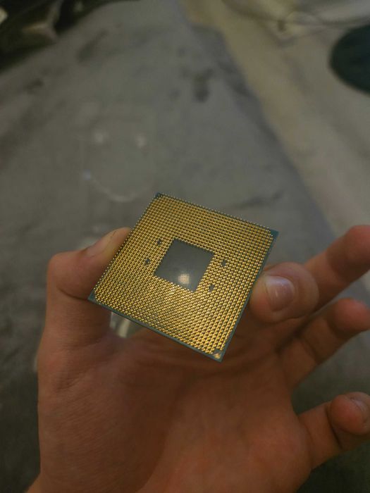 AMD RYZEN 5 2600