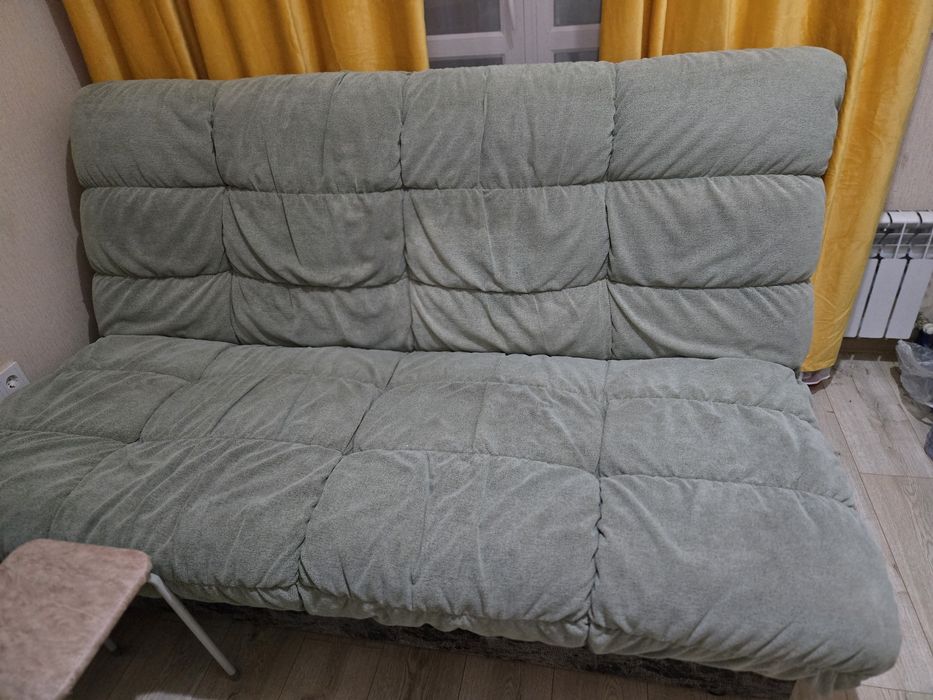 Продам диван в хорошем состоянии