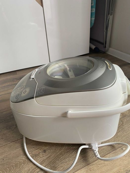 Multicooker Tefal cu AI