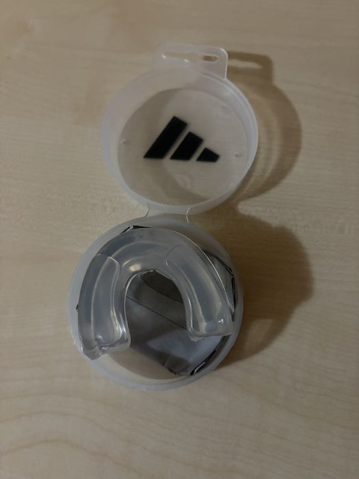 Protecție dentară / Proteză box adidas  - Nouă