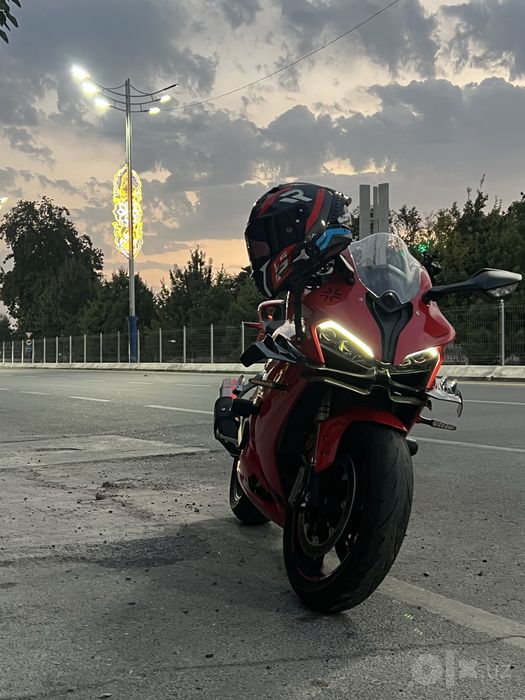 Moto QJMotor 600rs / Мотоцикл Кужимотор