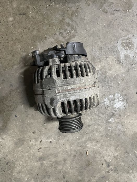 Alternator VW Passat b6 b7 CC golf 5 DSG 14 V  180 A / 120 A