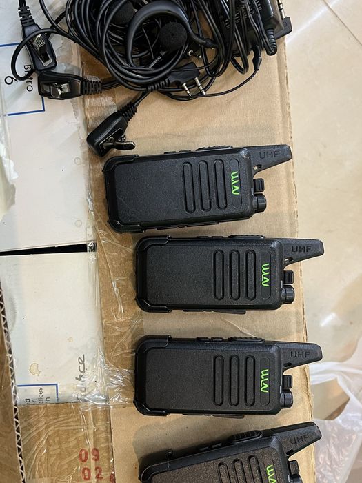 рации и часы в хорошем состоянии