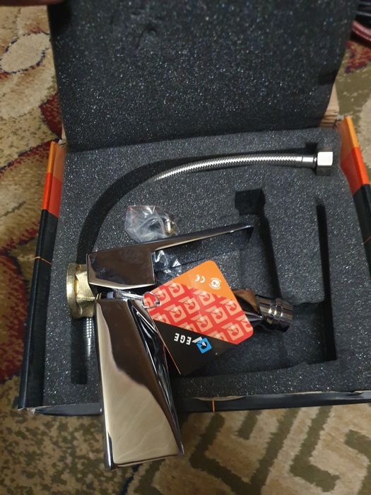 Смеситель для раковины или биде