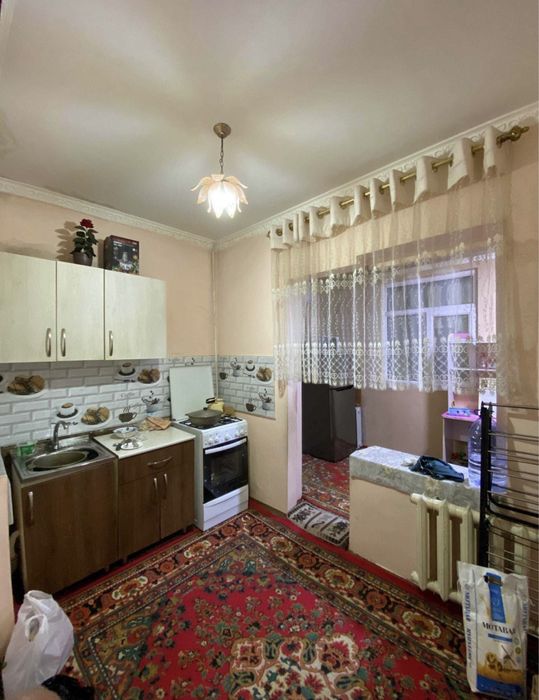 Мирабадский р-н Куйлюк массив 4 2/1/4 франция 62м2 балкон 2х6 не торец