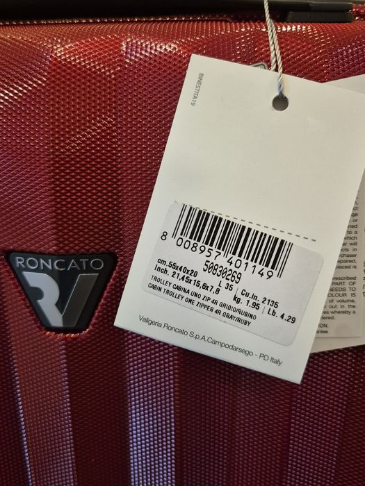 Чисто нов куфар Roncato 55 40 20/25 Made in Italy