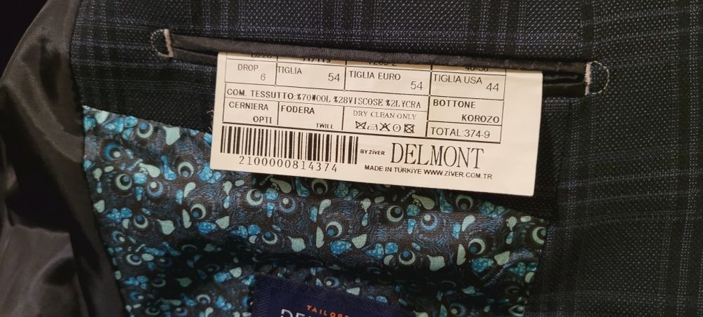 Продам мужской костюм