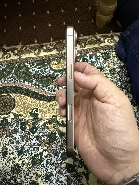 iPhone 16 pro 256gb gold 92%