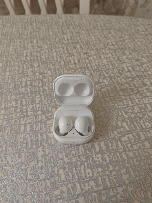 Samsung Buds 2 в отличном состоянии