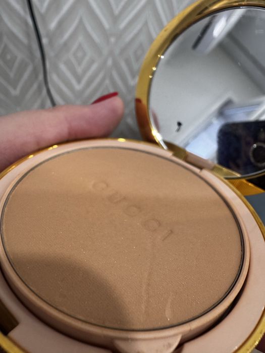 Продам пудру Gucci , оригинал