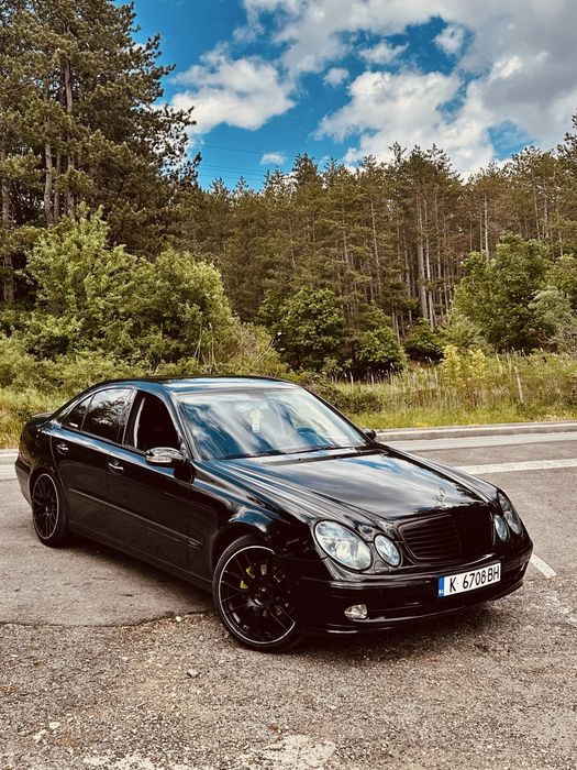 Продавам предна броня w211 avangard чисто нов боядисан без забелешки