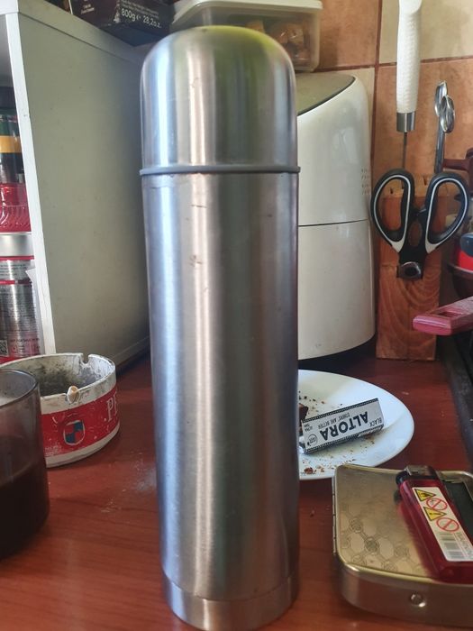 Termos metalic mediu