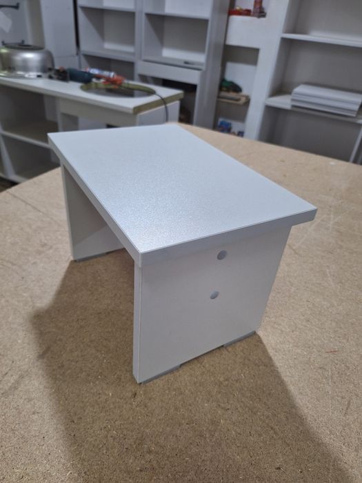 Продам маленький стул