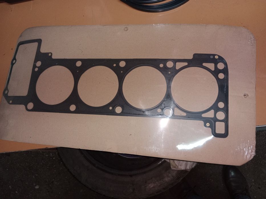 Автозапчасти автомашины