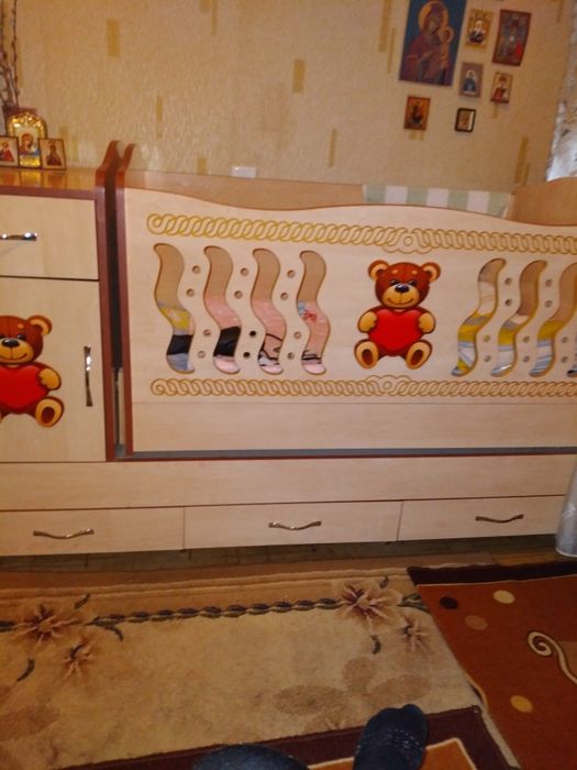 Детская кровать б/у