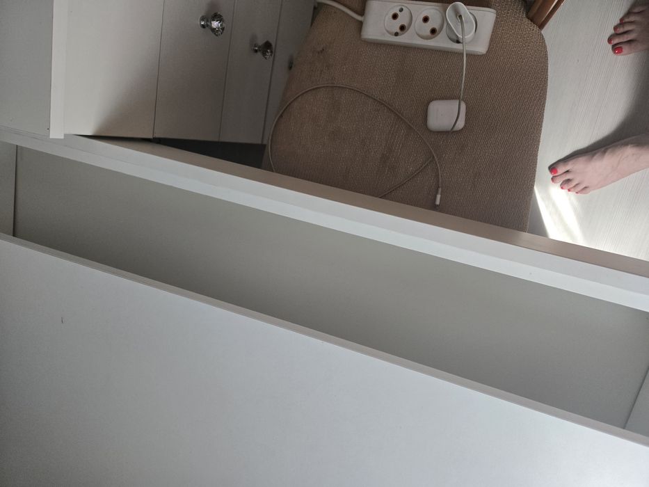 Стол для работы; очень удобный для ученика