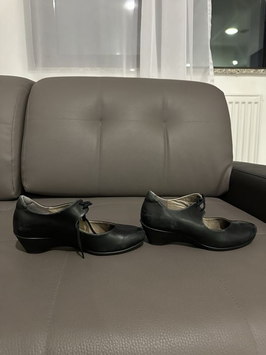 Сандали или открытая обувь на платформе от Ecco