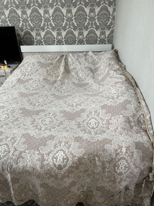 Продам  спальный гарнитур