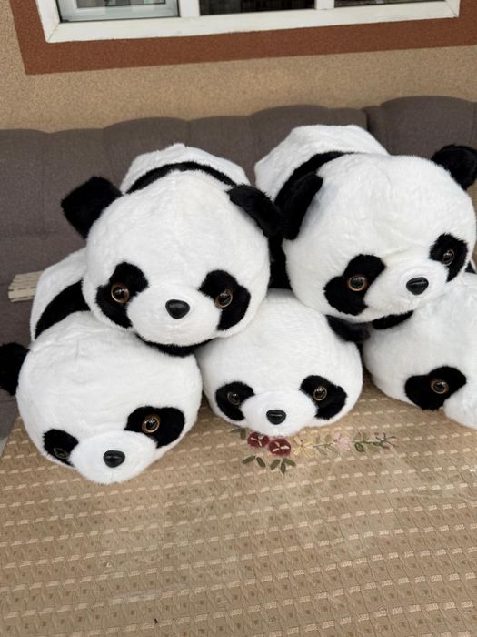 Игрушкии.   С пледом и без