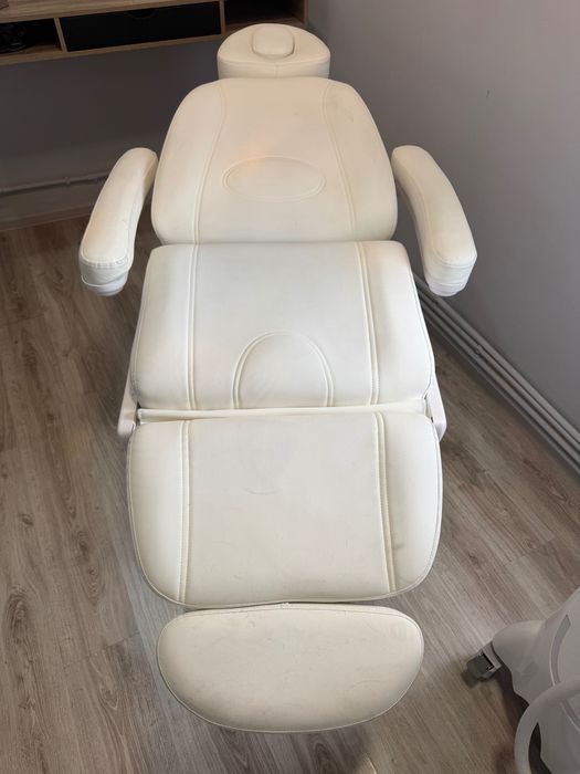 Vând pat cosmetică electric