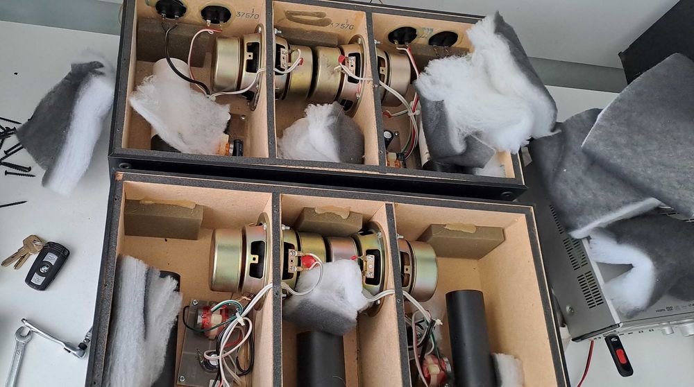 Subwoofer JBL Control SB 1 si SUBCONTROL 1 pasive