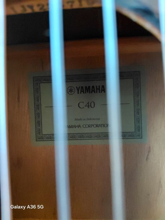 Yamaha c 40 ekvalayzerli arginal, yangidek