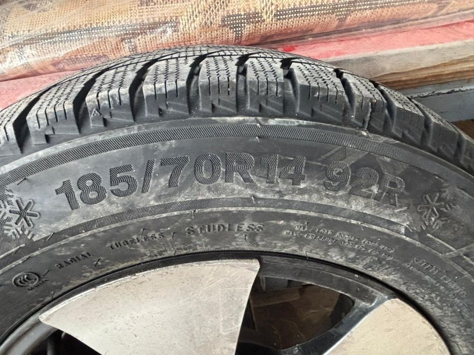 Продам новые колеса вместе с дисками, 185/70/R14